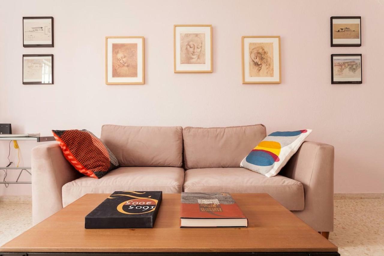 Apartamento Jardin De Santa Paula Sevilla Kültér fotó