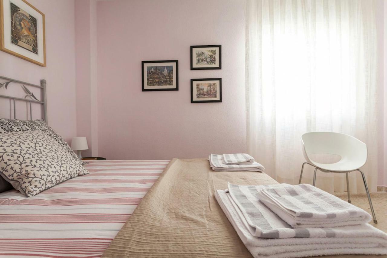 Apartamento Jardin De Santa Paula Sevilla Kültér fotó